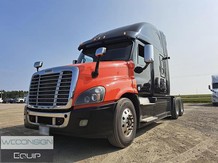 Used 2015 Freightliner Cascadia HWY Truck Tractor
