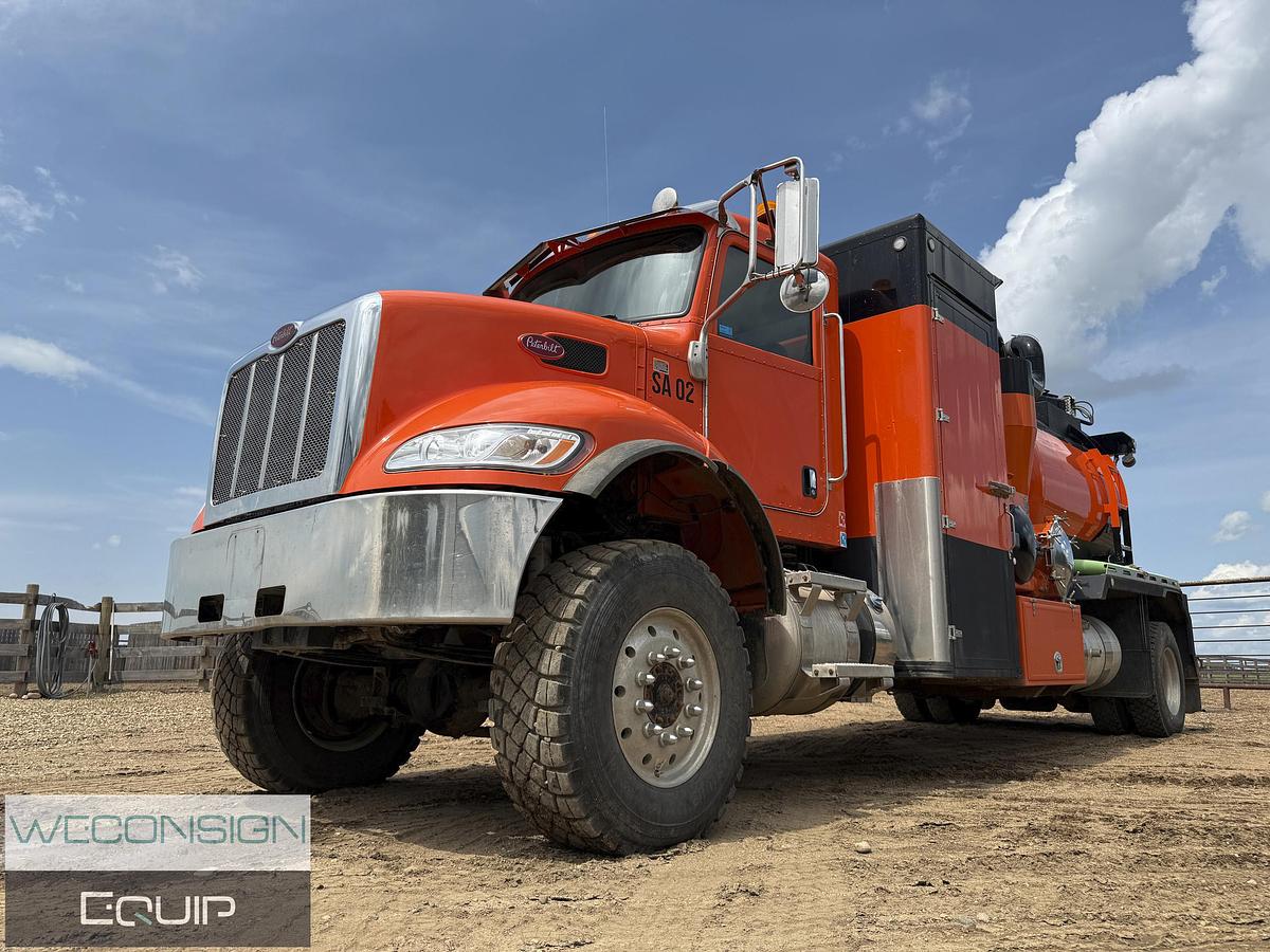 Used 2017 Peterbilt Single Axle Hydrovac