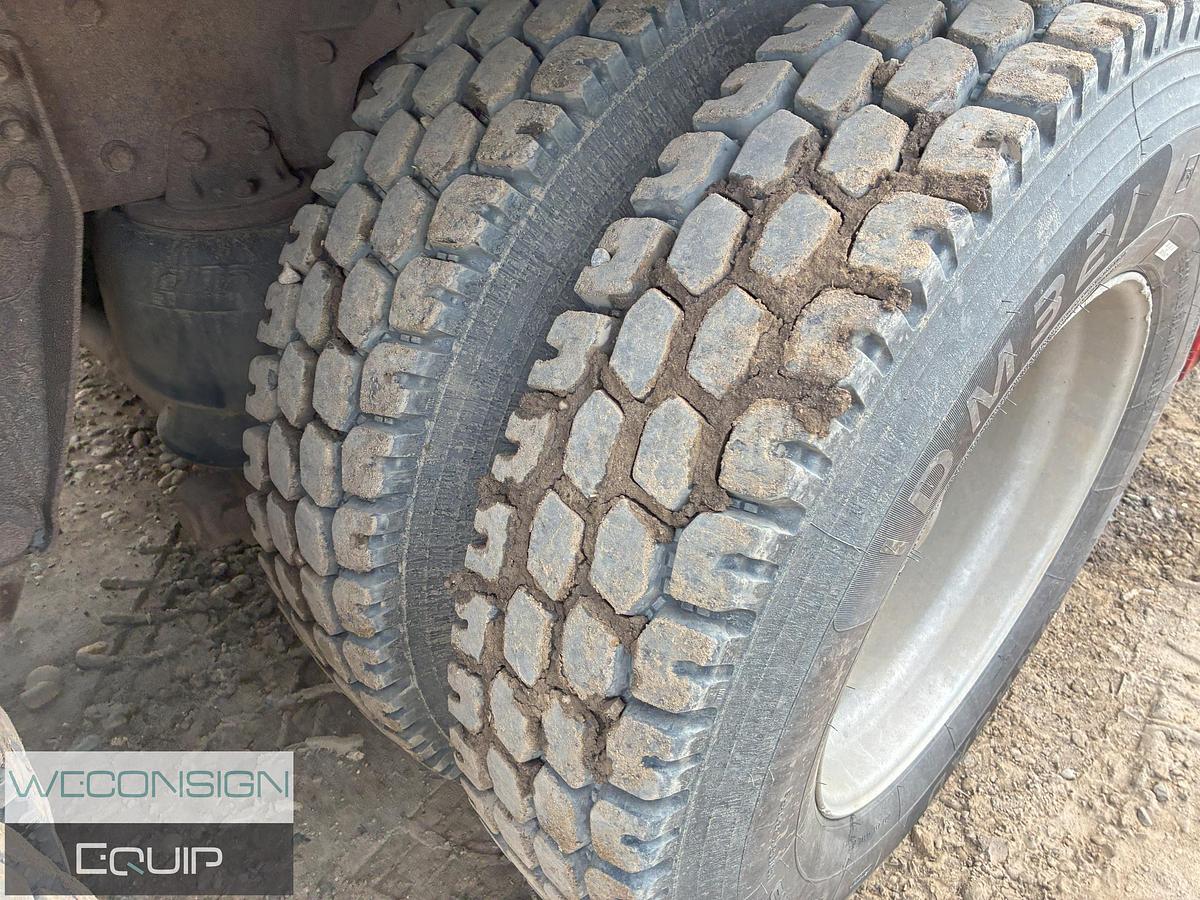 Used 2010 Kenworth T800 Tri Drive Combo Vac