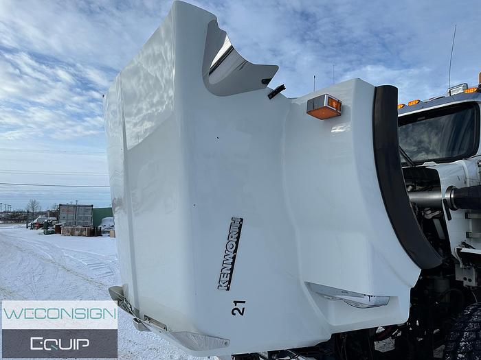 Used 2020 Kenworth T800 TA Winch Truck