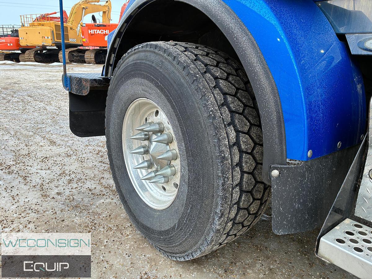 Used 2010 Kenworth T800 Tri Drive Winch Truck