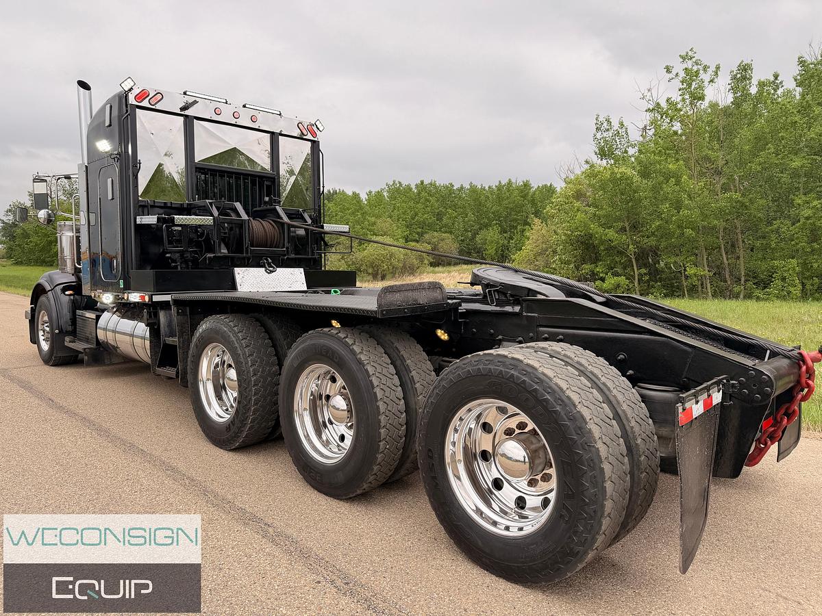 Used 2016 Peterbilt 367 Tri Drive Winch Truck