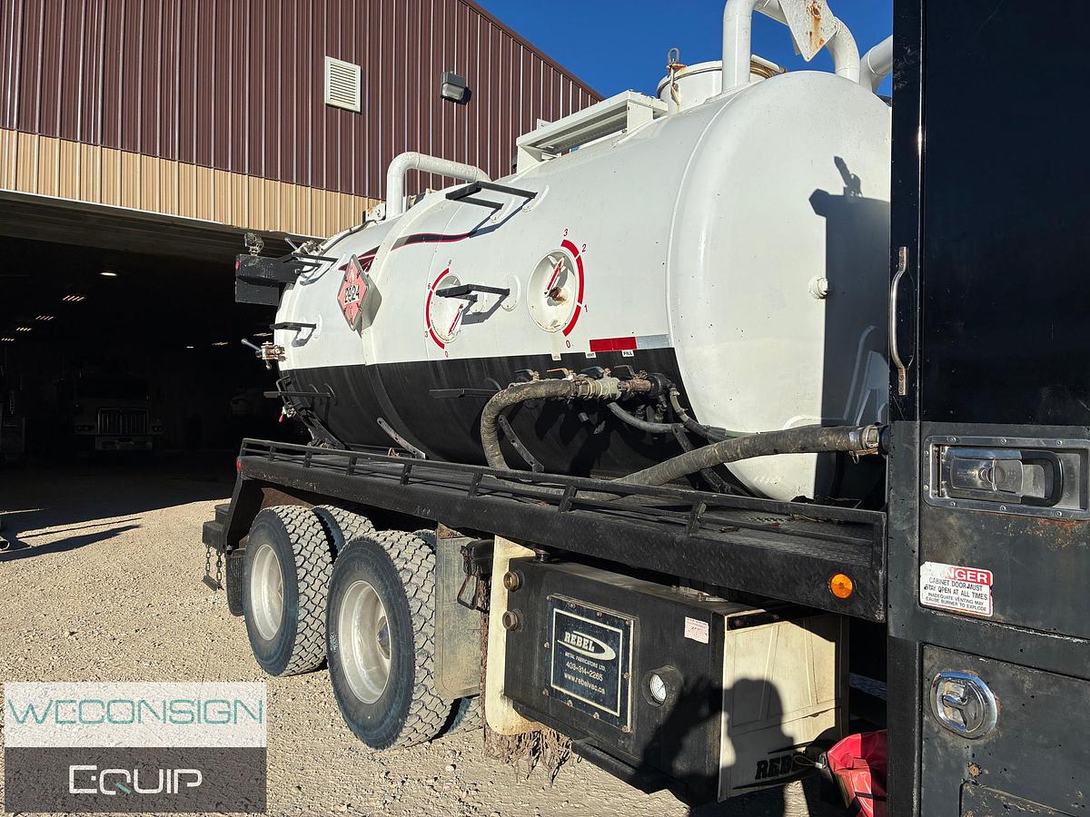 Used 2012 Freightliner Coronado SD Combo Vacuum Truck