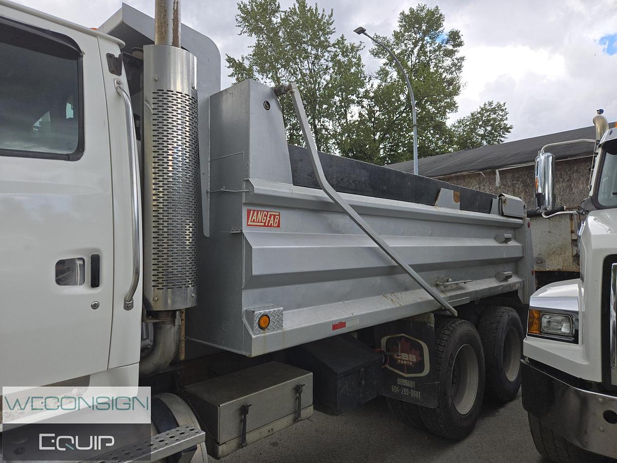 Used 2006 Sterling L9500 TA BC Spec Dump Truck