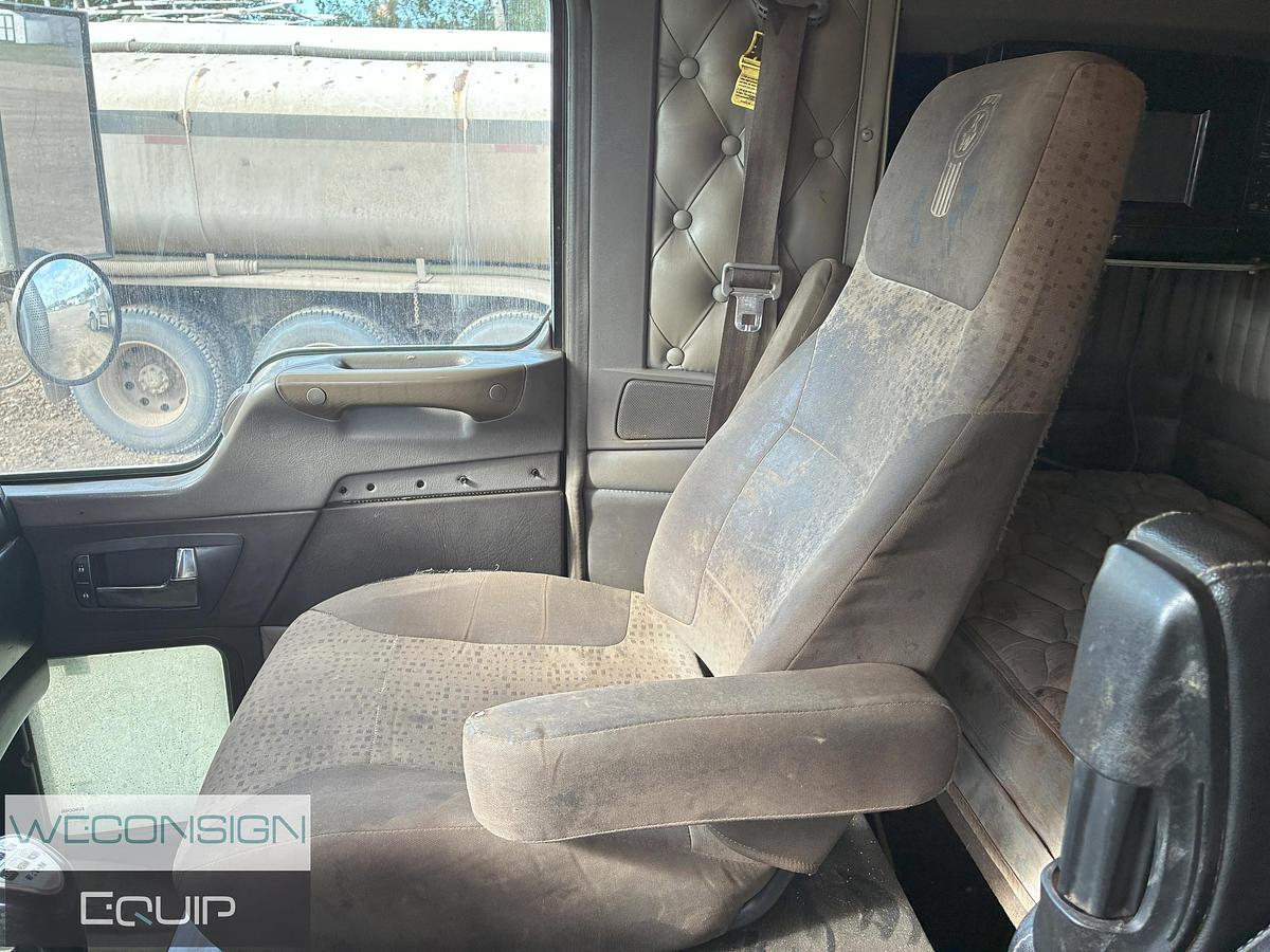 Used 2010 Kenworth T800 Tri Drive Combo Vac