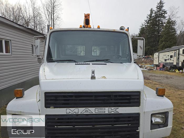 Used 1996 Mack CS200P Single Axle Boom/ Crane Truck