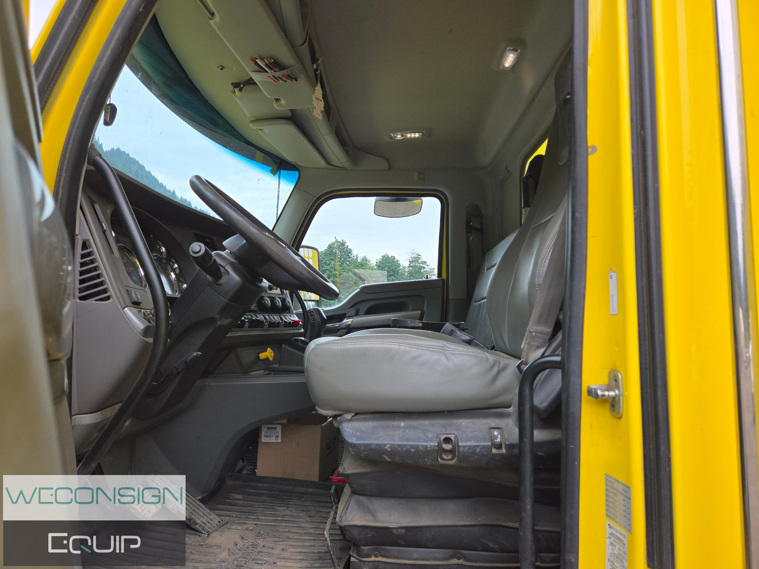 Used 2017 Kenworth T800 Tandem Axle Air Vac