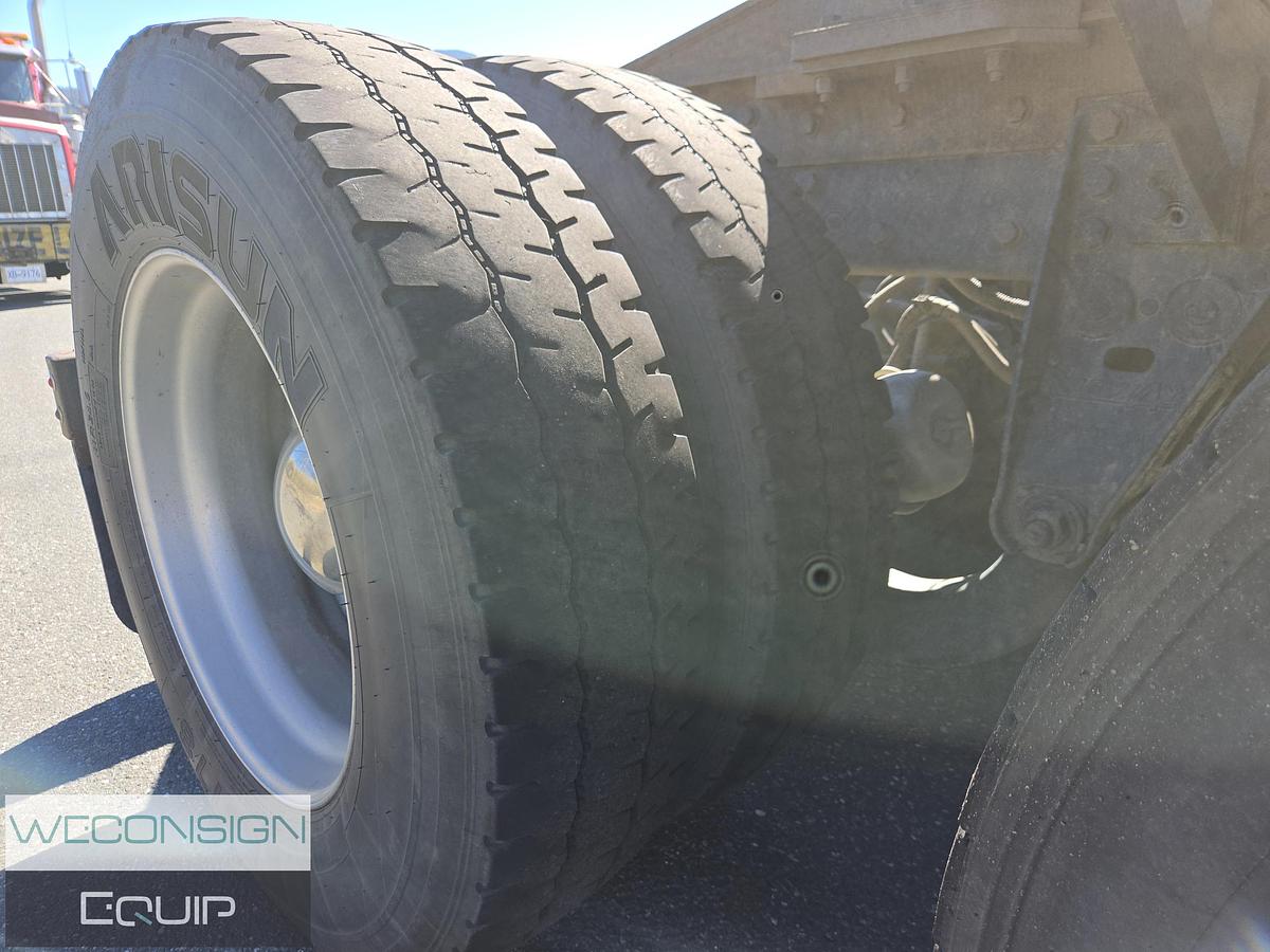 Used 2007 Kenworth T800 TA Lowbed Truck/ Tractor