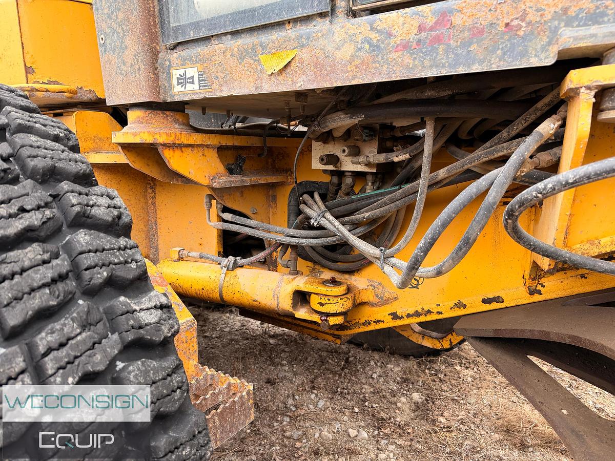 Used 2006 John Deere 872 Grader