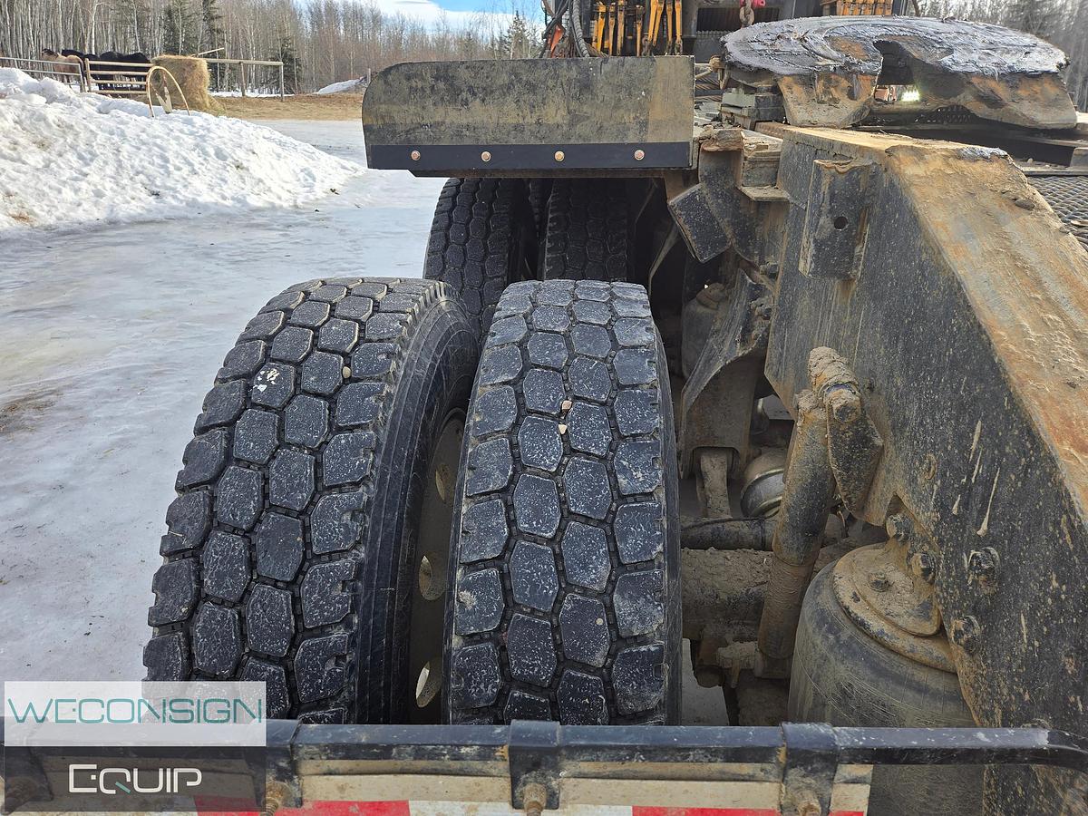 Used 2013 Kenworth T800 Winch Truck