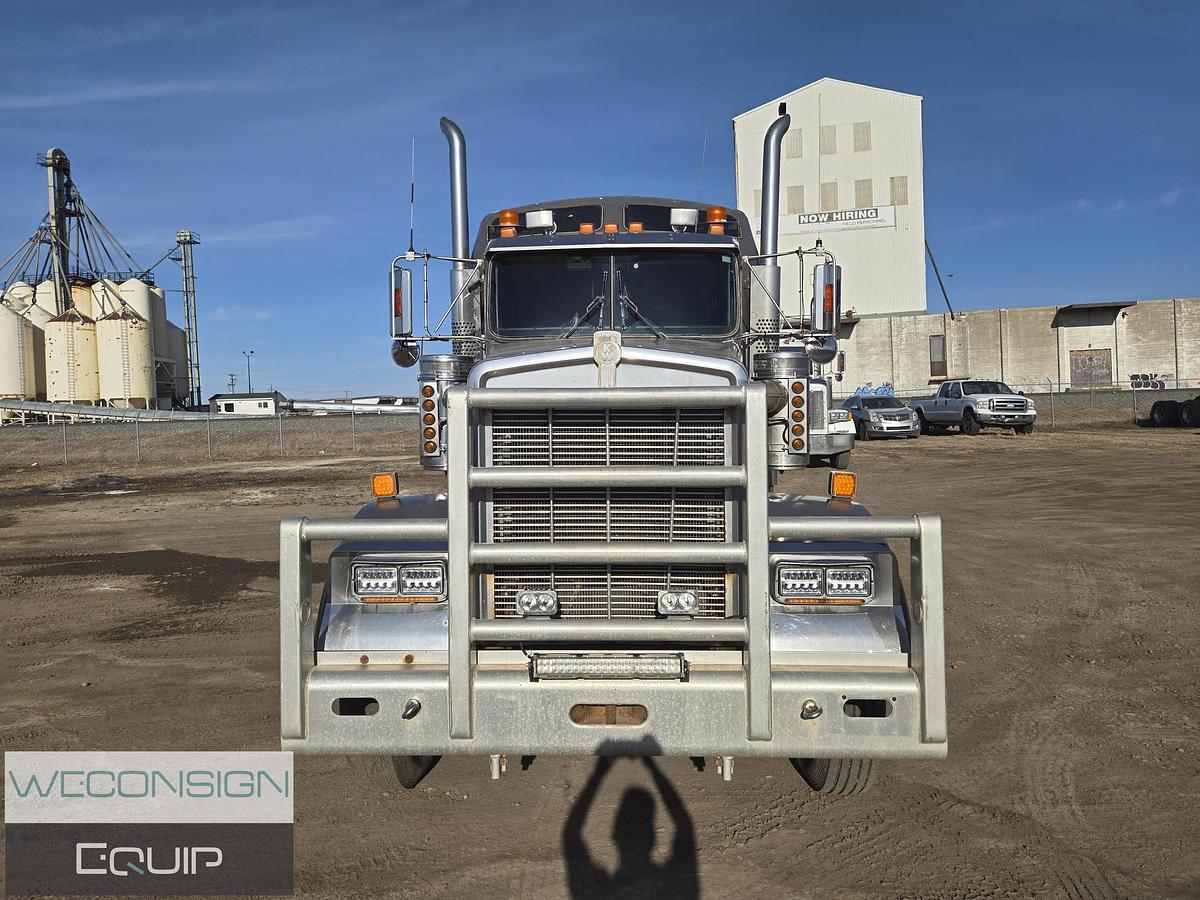 Used 2000 Kenworth W900B