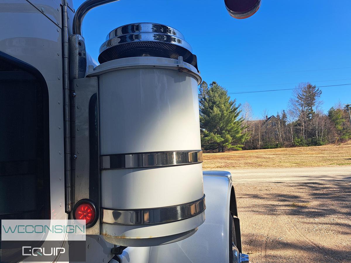 Used 2021 Peterbilt 389