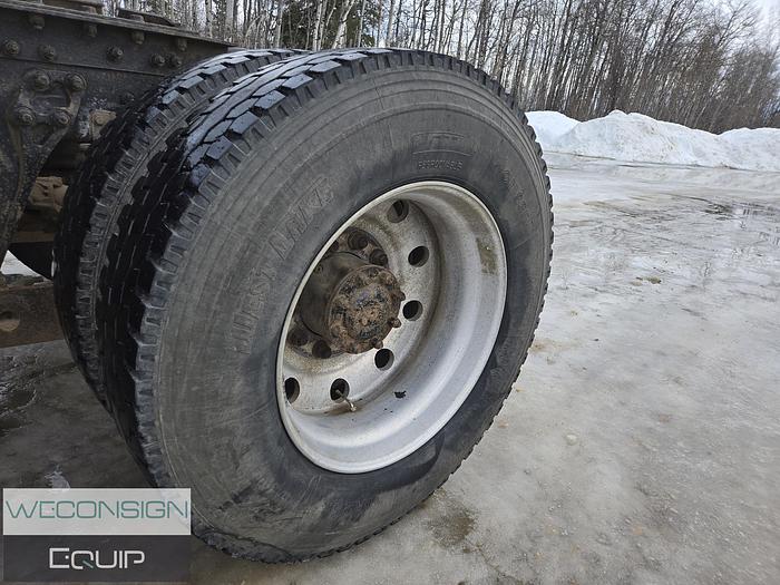 Used 2017 Kenworth T800 TA Wet Kit Tractor