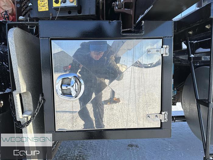 Used 2004 Kenworth T800 36Ton Knuckle Picker