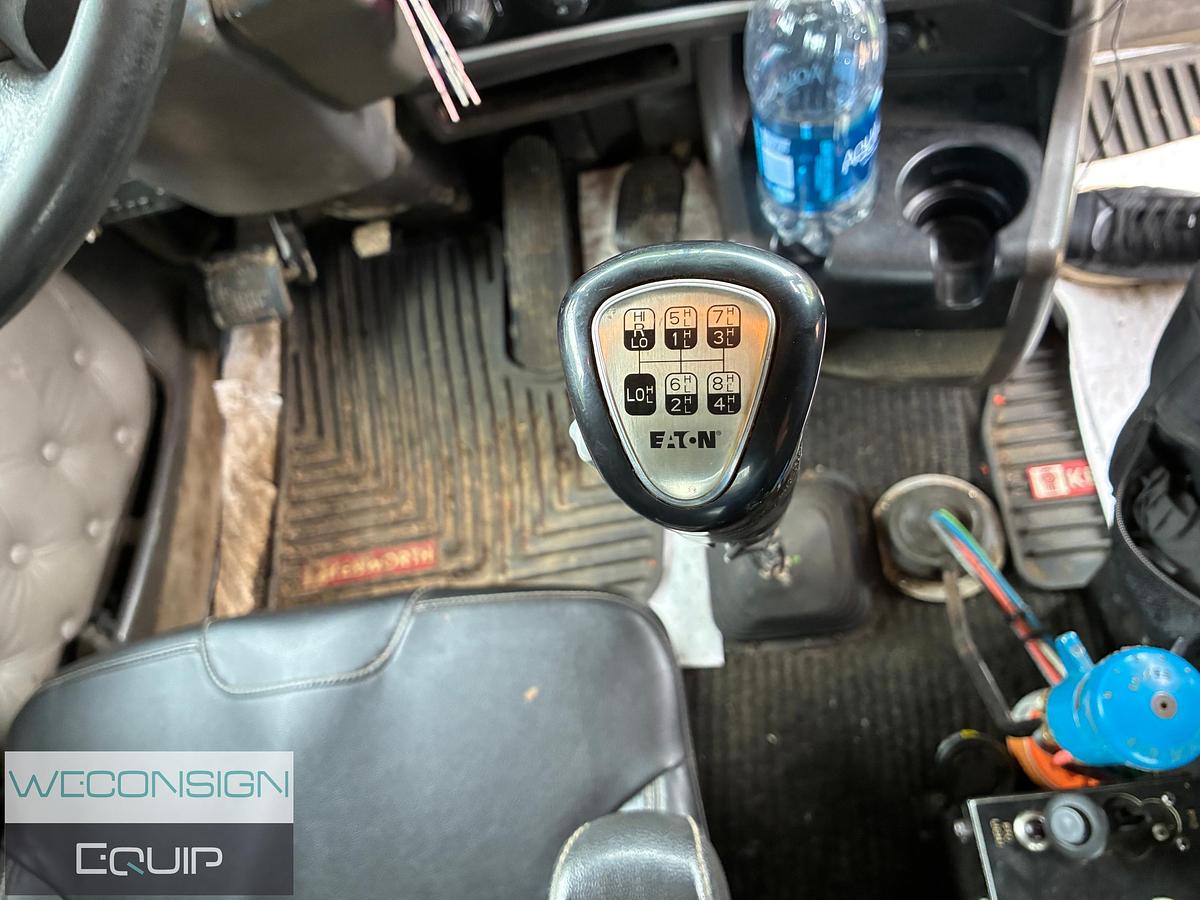 Used 2014 Kenworth C500 Winch Truck
