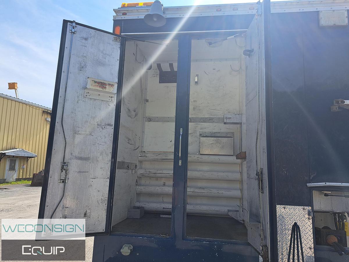 Used 2010 International 4300SBA Service and Mechanic Trucks