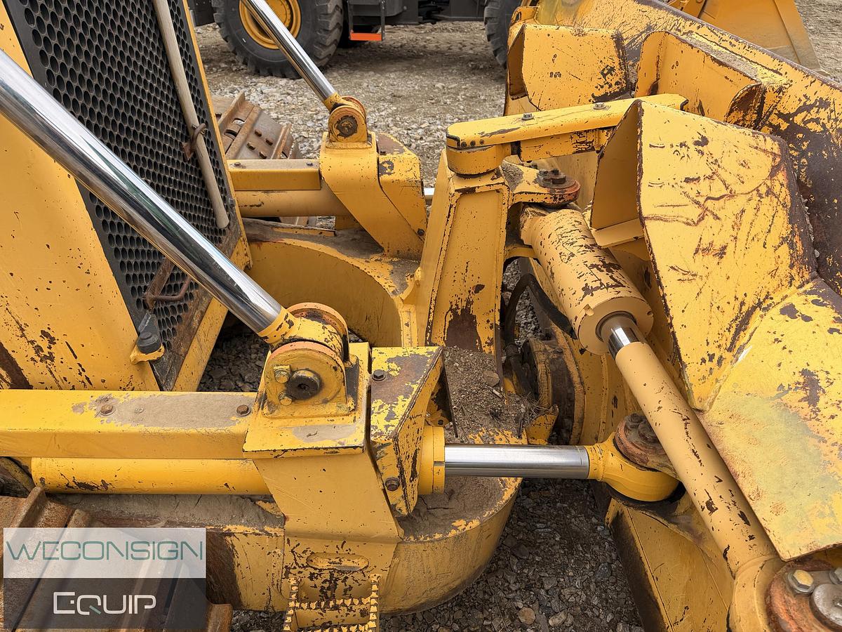 Used 2014 Komatsu D65i Dozer
