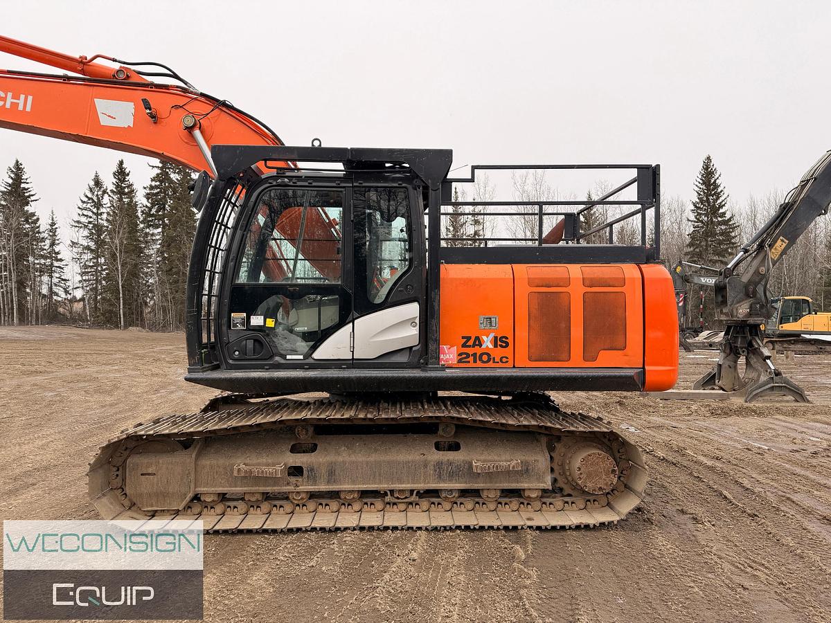 Used 2014 Hitachi ZX210LC-5N Excavator