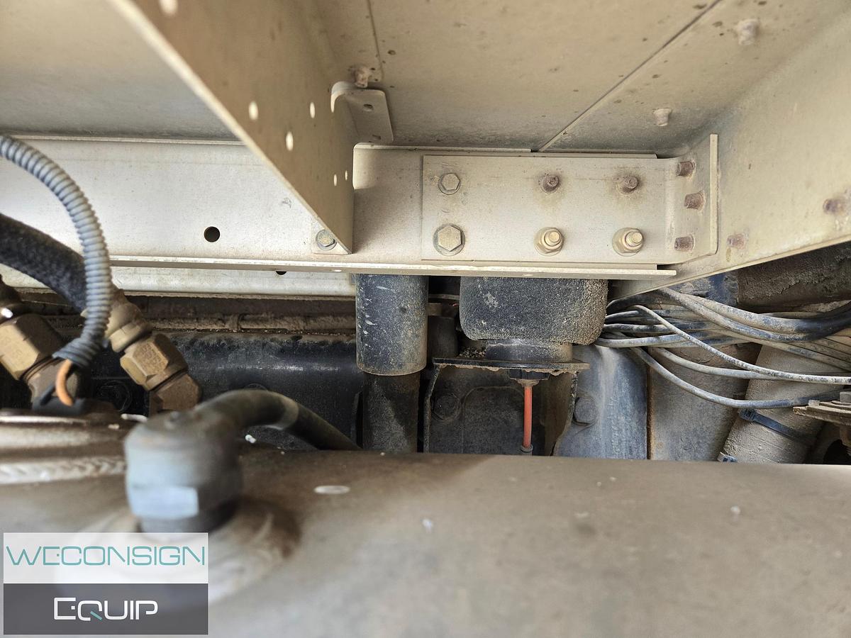 Used 2013 Kenworth T800 Winch Truck