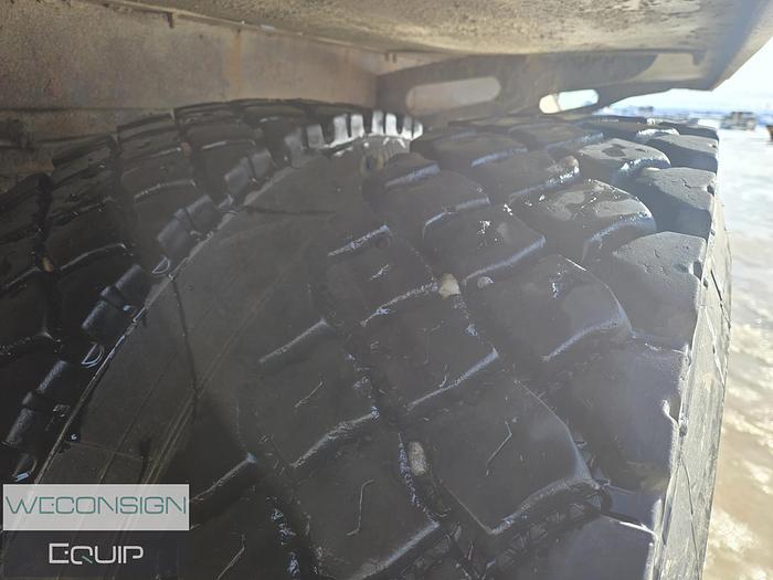 Used 2013 Peterbilt 367 Sleeper Winch Truck