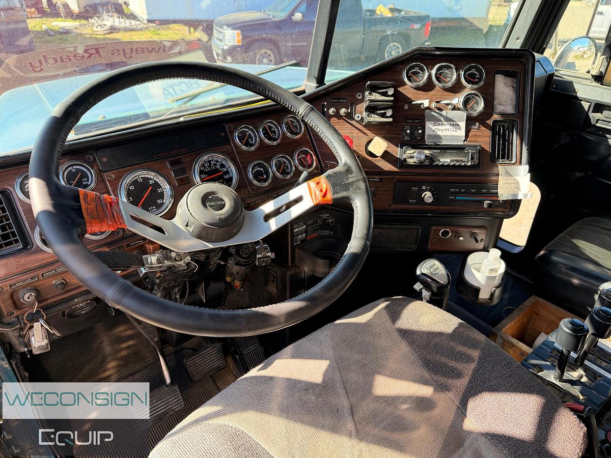 Used 1997 Freightliner USF-1E TA Dump Truck