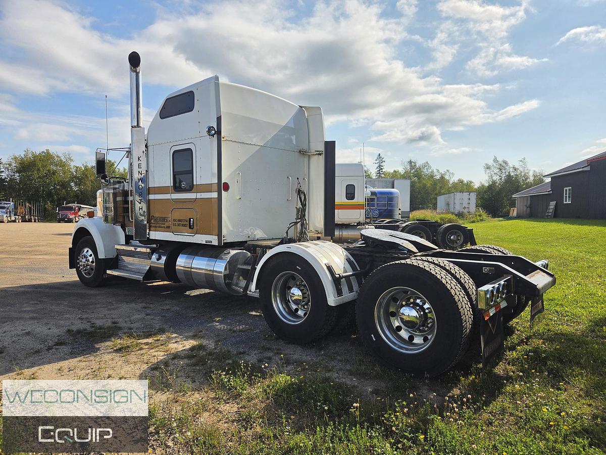 Used 2021 Kenworth W900B Sleeper Truck Tractor