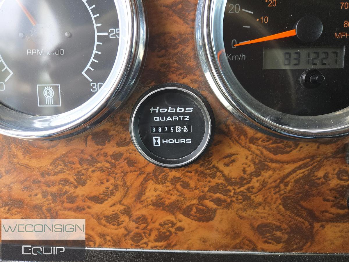 Used 2001 Kenworth T800 TA Lowbed Truck