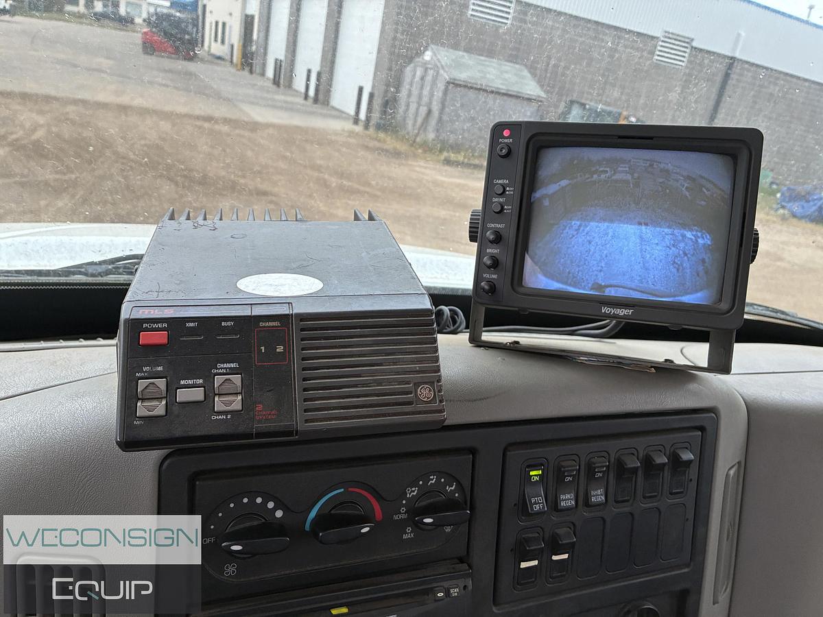 Used 2009 International 4400SBA 4x2 Vacuum Truck
