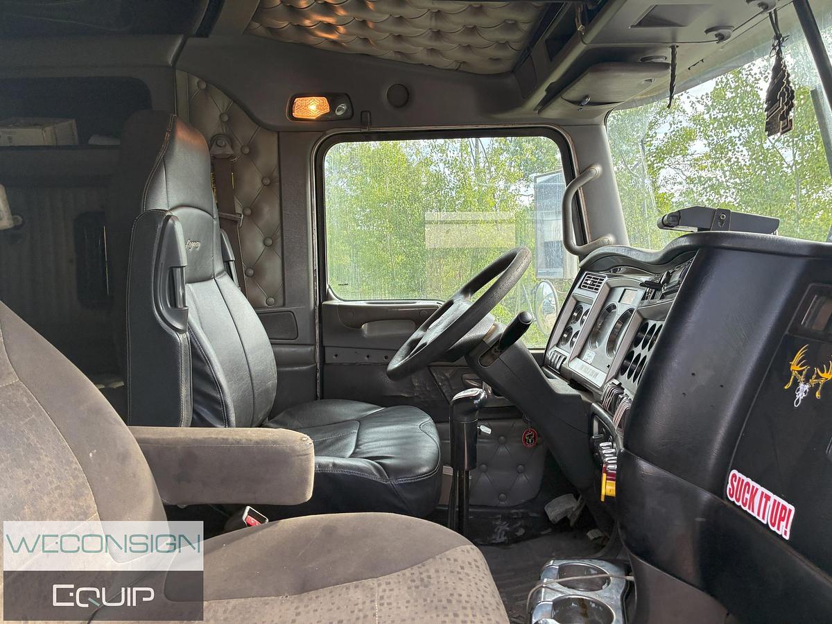 Used 2010 Kenworth T800 Tri Drive Combo Vac