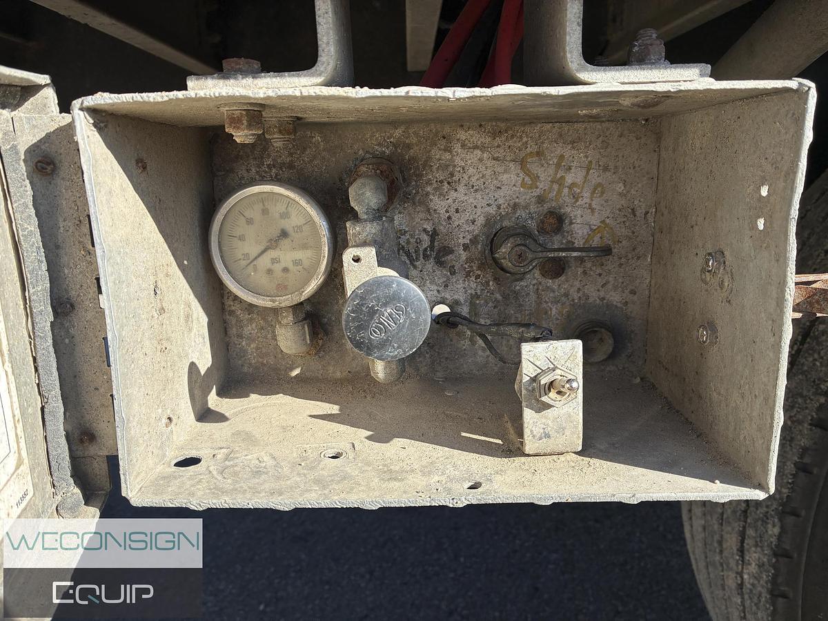 Used 2010 Doepker DC13665-S Step Deck Trailer