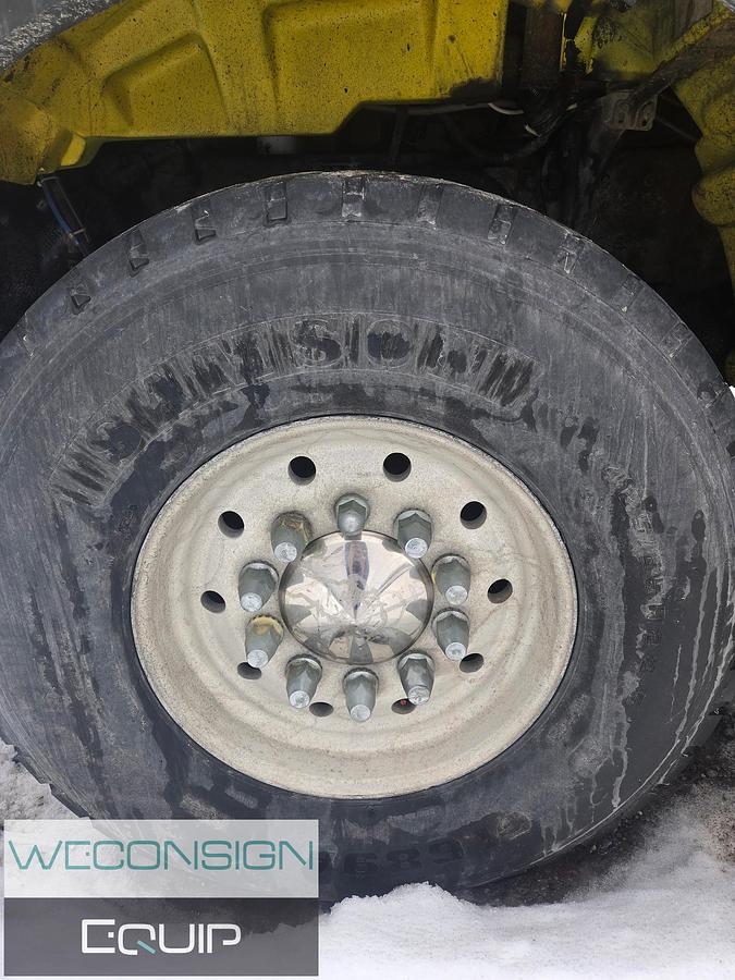 Used 2002 Peterbilt 378 Dump Truck