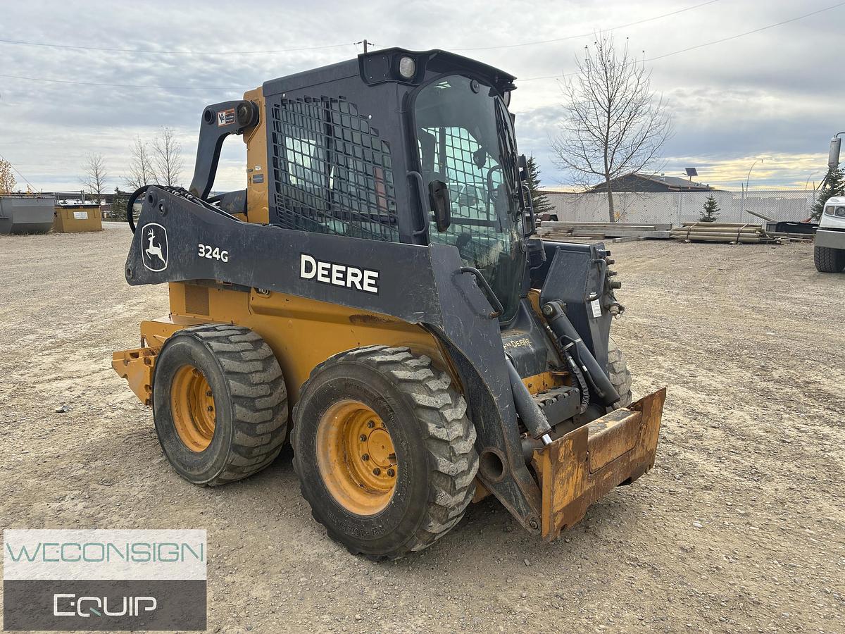 Used John Deere 324G