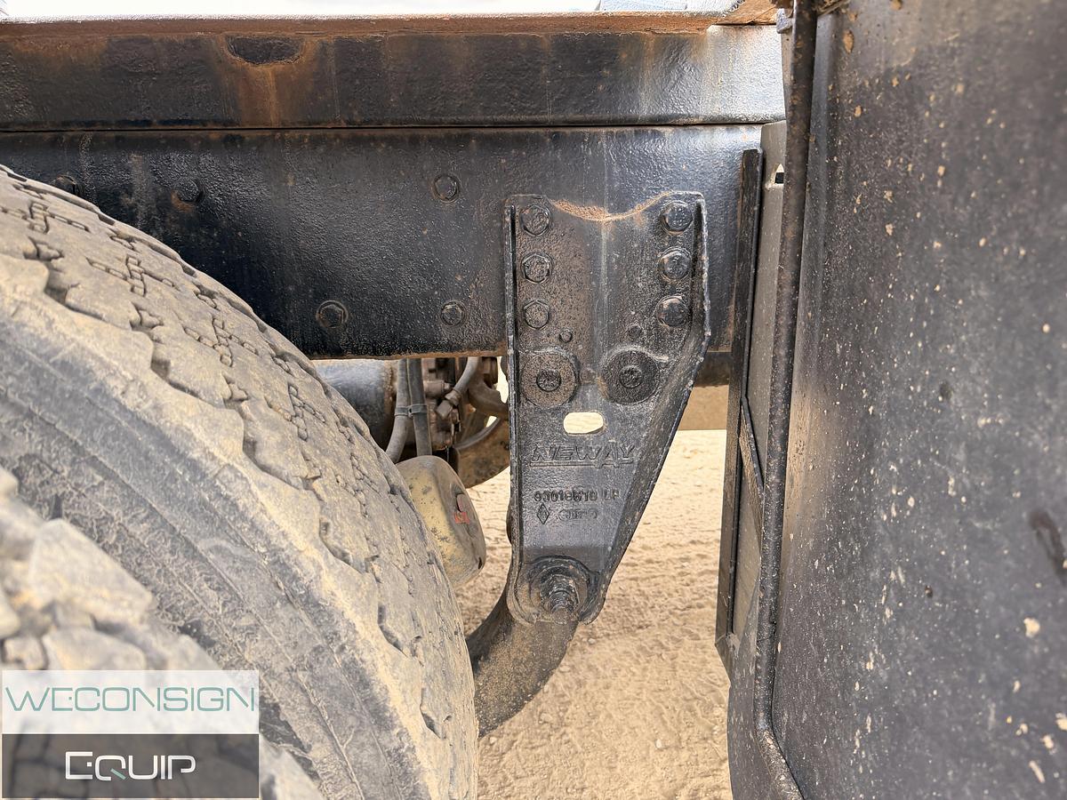 Used 2009 Kenworth T800 Winch Truck