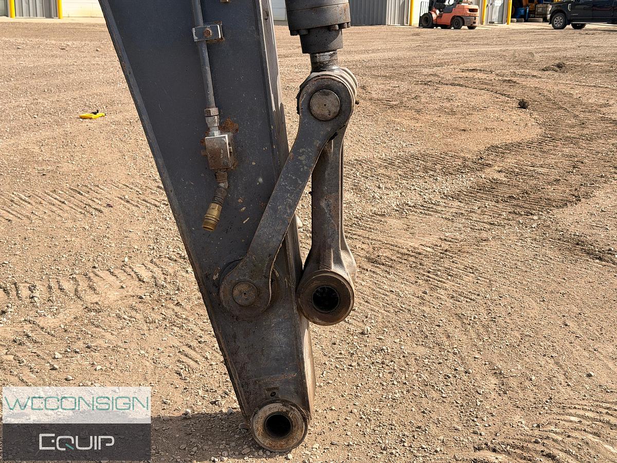 Used GTH-10 2015 John Deere 245G LC Excavator