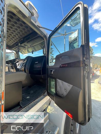 Used 2020 Kenworth T800 Heavy Haul Truck Tractor