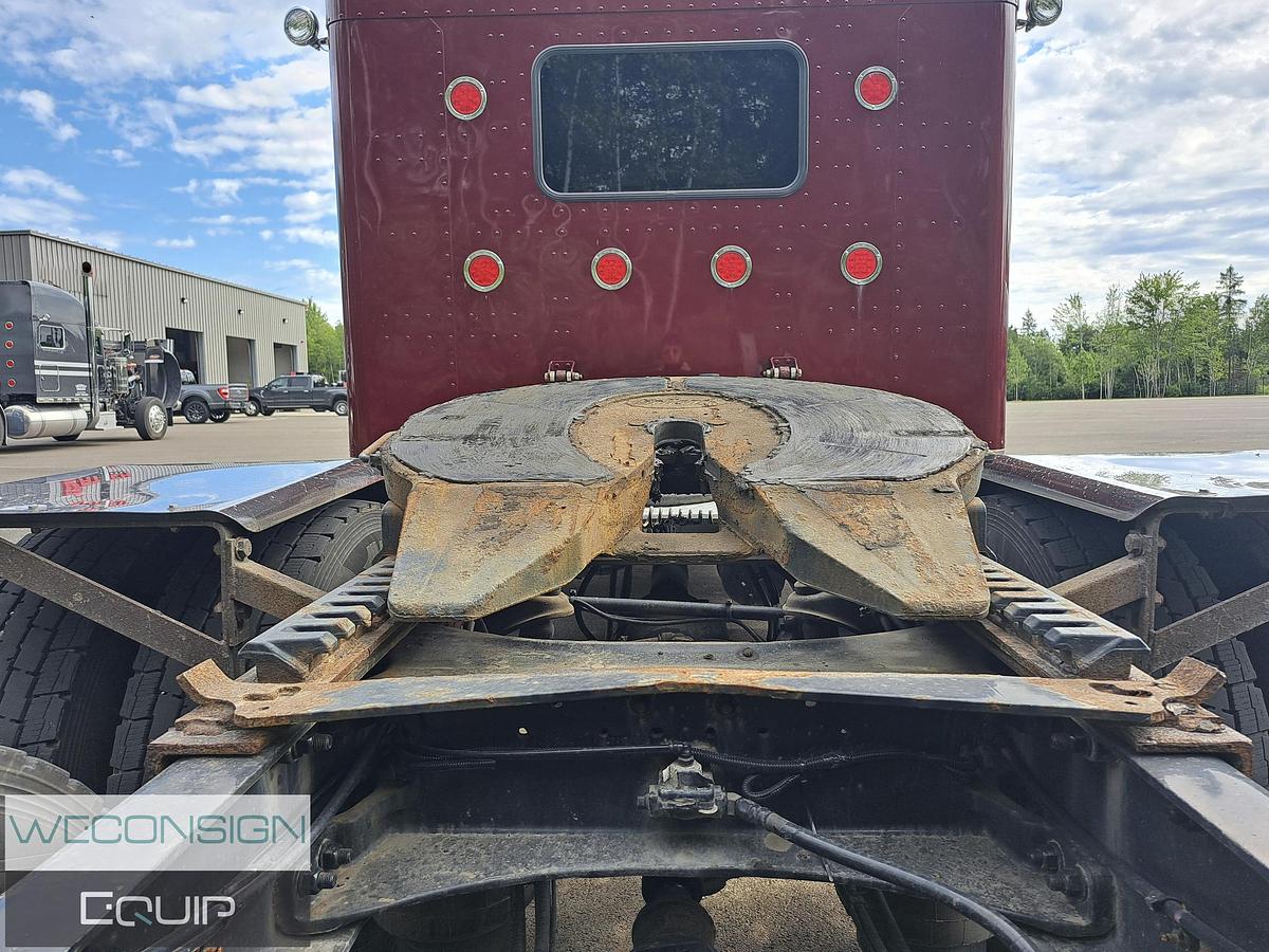 Used 2022 Peterbilt 389