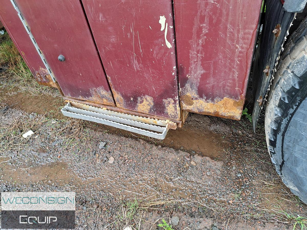 Used 2014 Freightliner M2 106 Sideload Refuse Unit