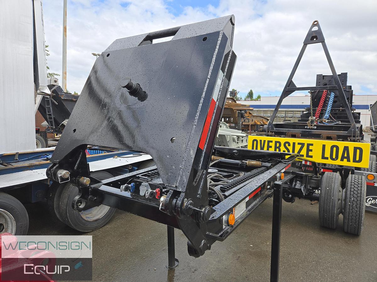 Used 2005 K-Line 60 Ton Lowbed Trailer and Jump Jeep