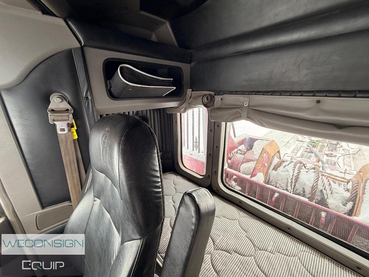 Used 2011 Kenworth T800 Tri Drive Texas Bed Truck