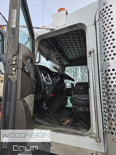 Used 2017 Kenworth T800 TA Wet Kit Tractor