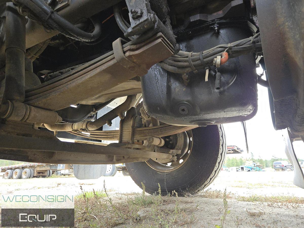 Used 2006 Kenworth W900B Sleeper Truck Tractor