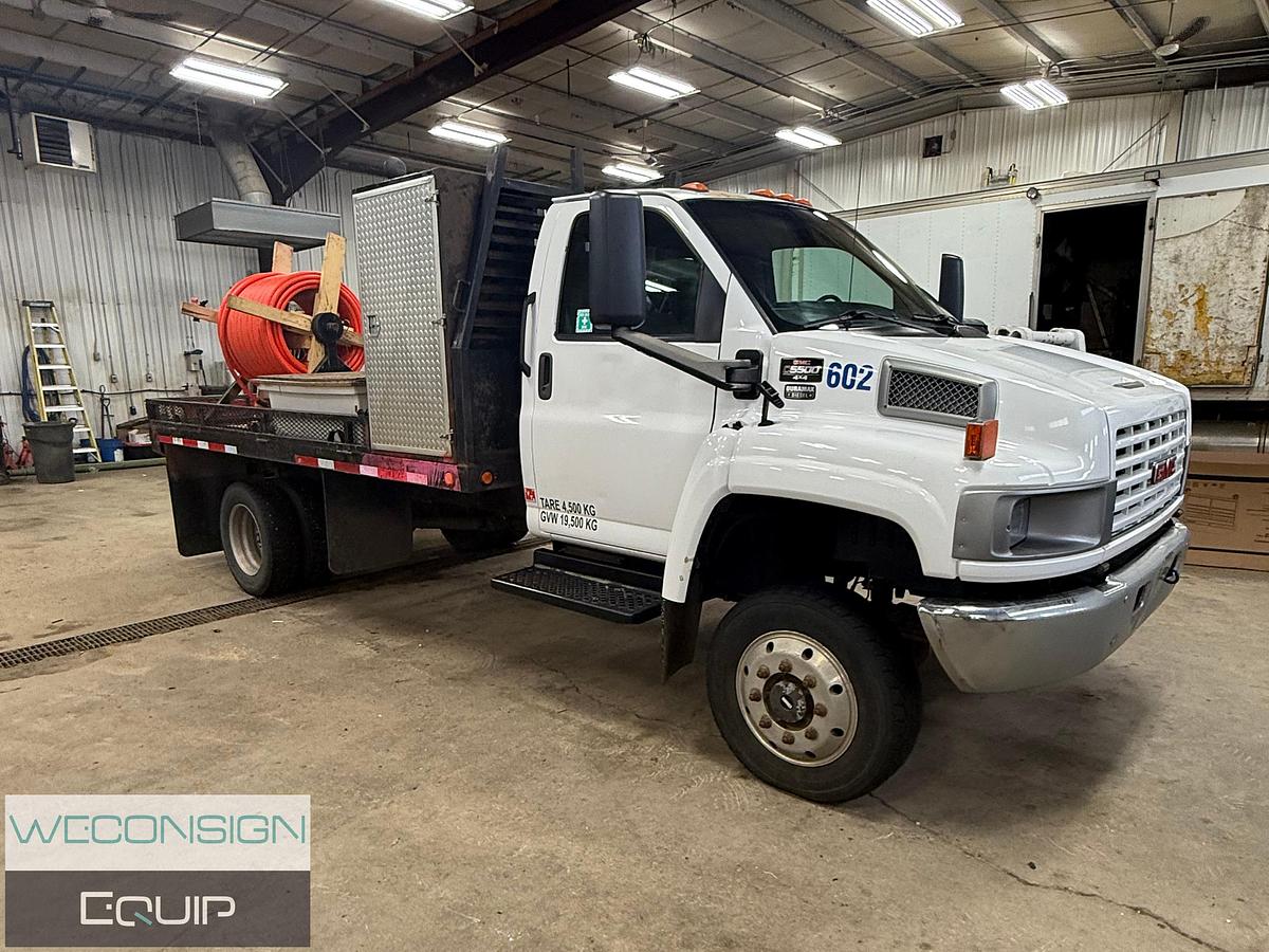 Used 2006 GMC 5500