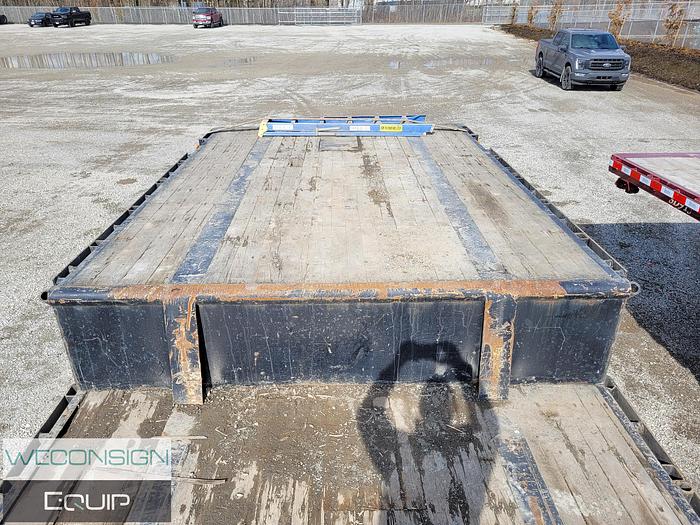 Used 2005 Manac  Extendable Step Deck