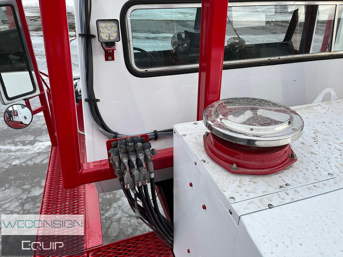 Used 1997 Foremost Industries Commander C