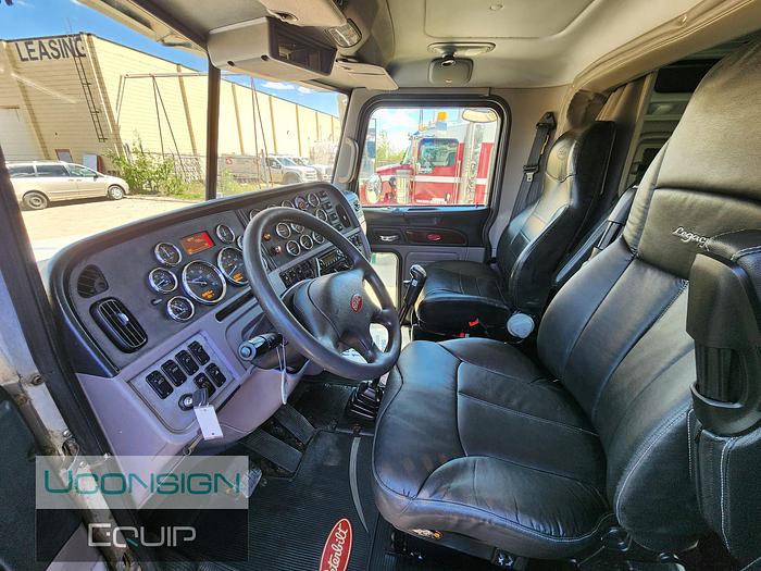 Used 2013 Peterbilt 367 Semi-Vacuum