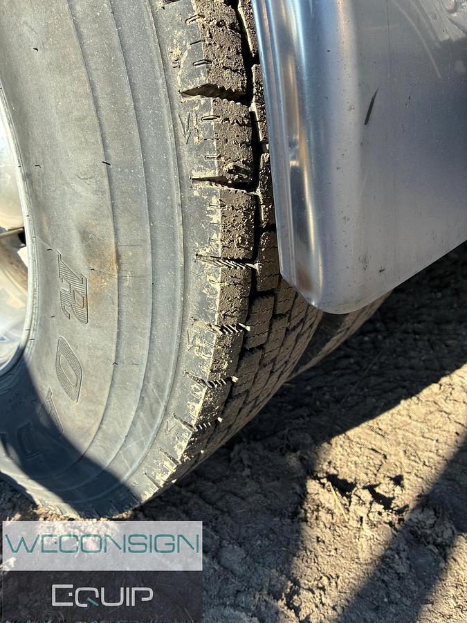 Used 1995 Freightliner FL106