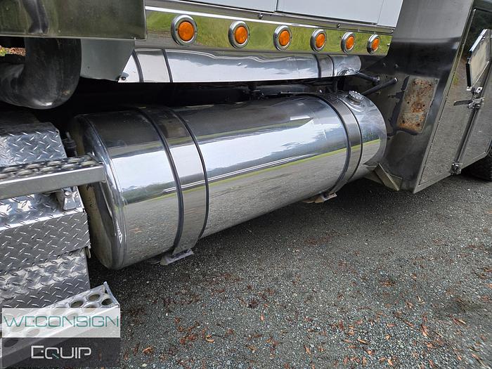 Used 2011 Western Star 4900SA Tri Drive Water Truck