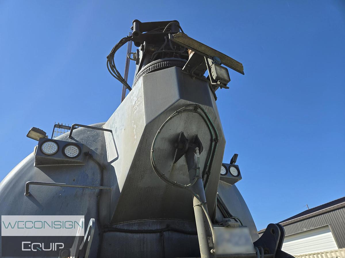 Used 2015 CAT Hydro Excavator