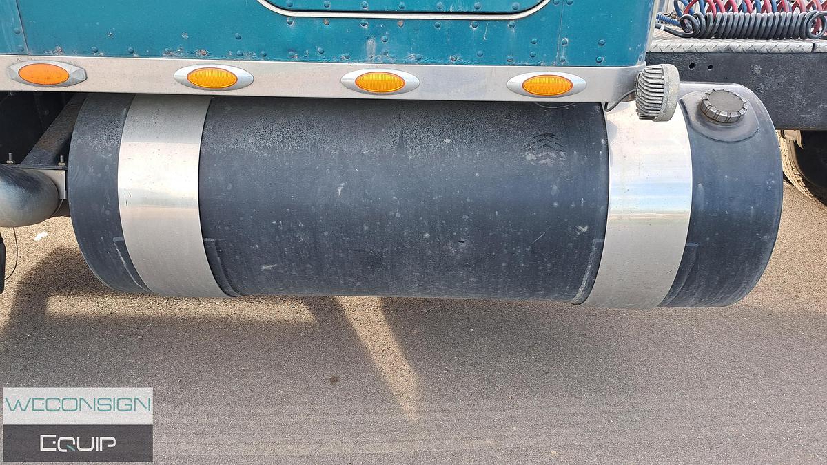 Used 2001 Kenworth W900B