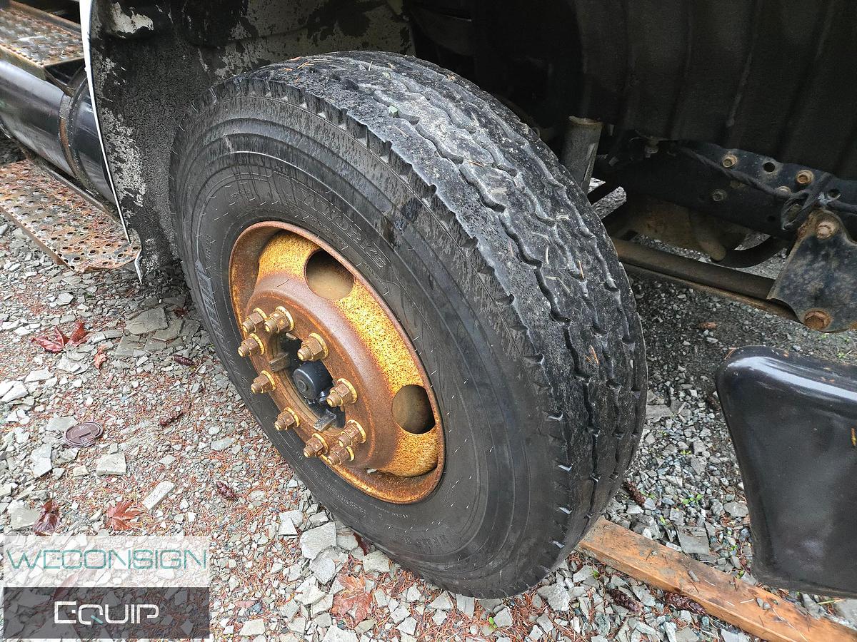 Used 2002 International 4300SBA Service/ Mechanics Truck